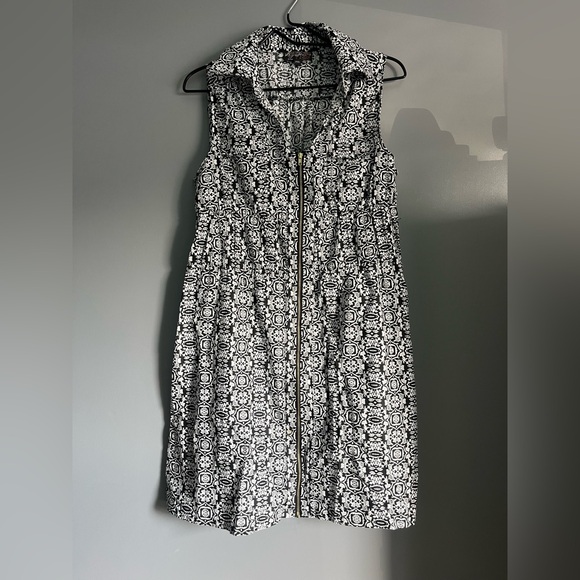 J Gee Dresses & Skirts - J. Gee Women's Collared Zip-Up Black & White Dress, Size Petite XL